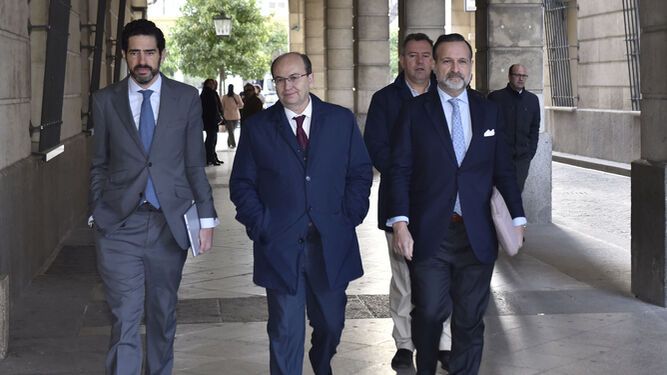 El presidente del Sevilla, José Castro, el pasado 26 de febrero en los juzgados de Sevilla, cuando prestó declaración como investigado.