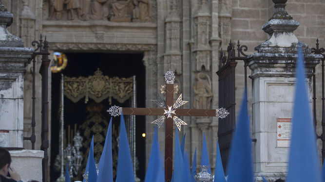 La cruz de guía de San Esteban el pasado Martes Santo
