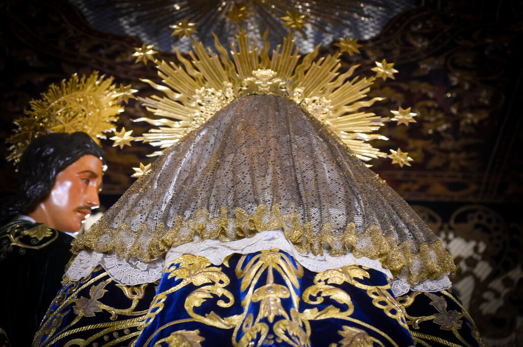 Fotograf&iacute;as de la Virgen del Dulce Nombre en su paso vestida como hace 100 a&ntilde;os